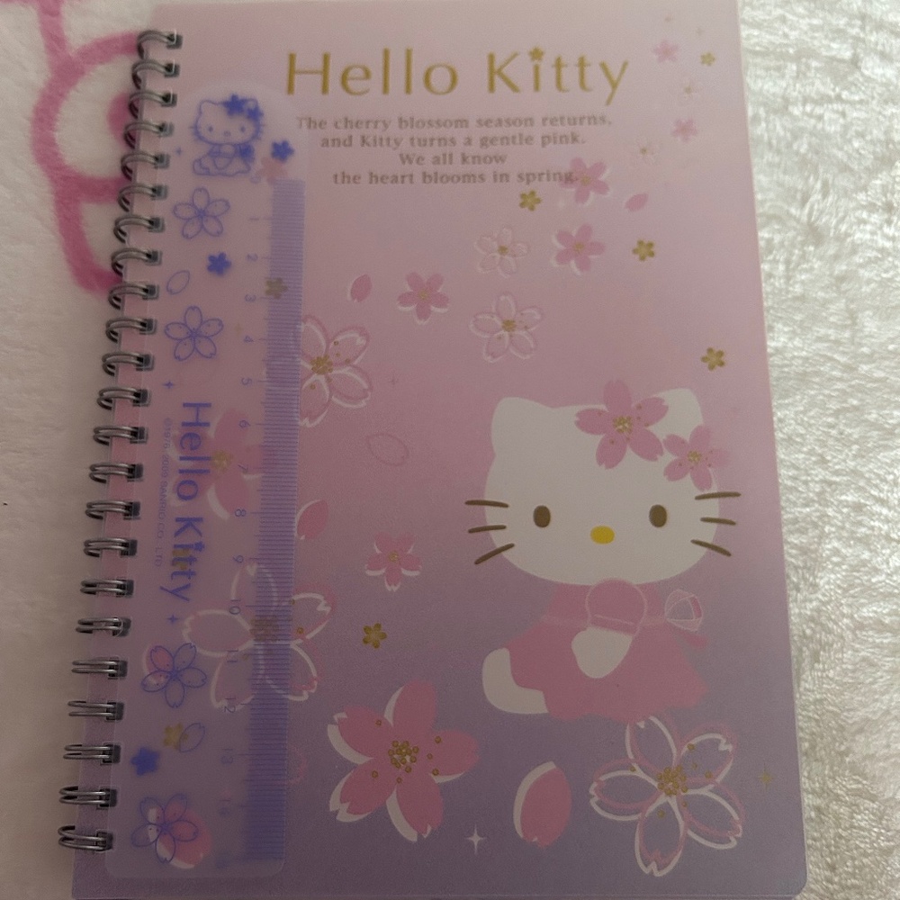 Sakura Hello Kitty Note Book - Picture 1 of 3